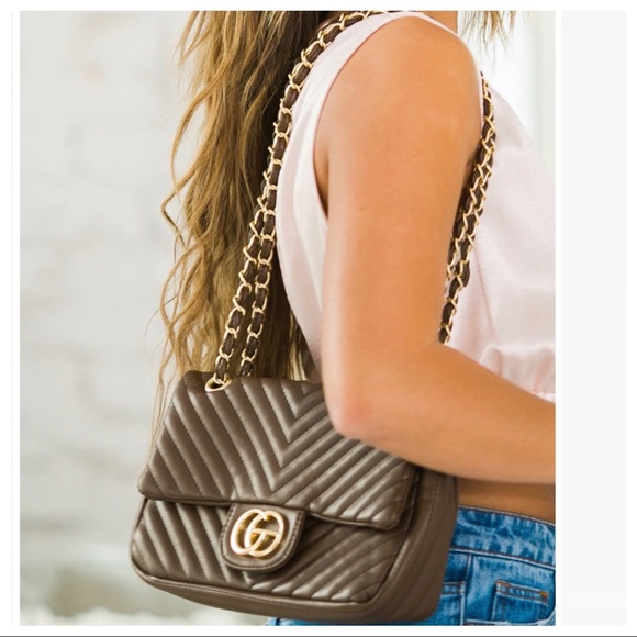Fabulous Chic Vegan Jasmine Quilted Shoulder Chain Bag - Picture 2 of 5